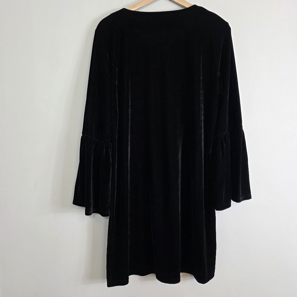 Solitaire Bohemian Boho Embroidered Floral Velvet V Neck Dress Sz Large - Picture 6 of 9